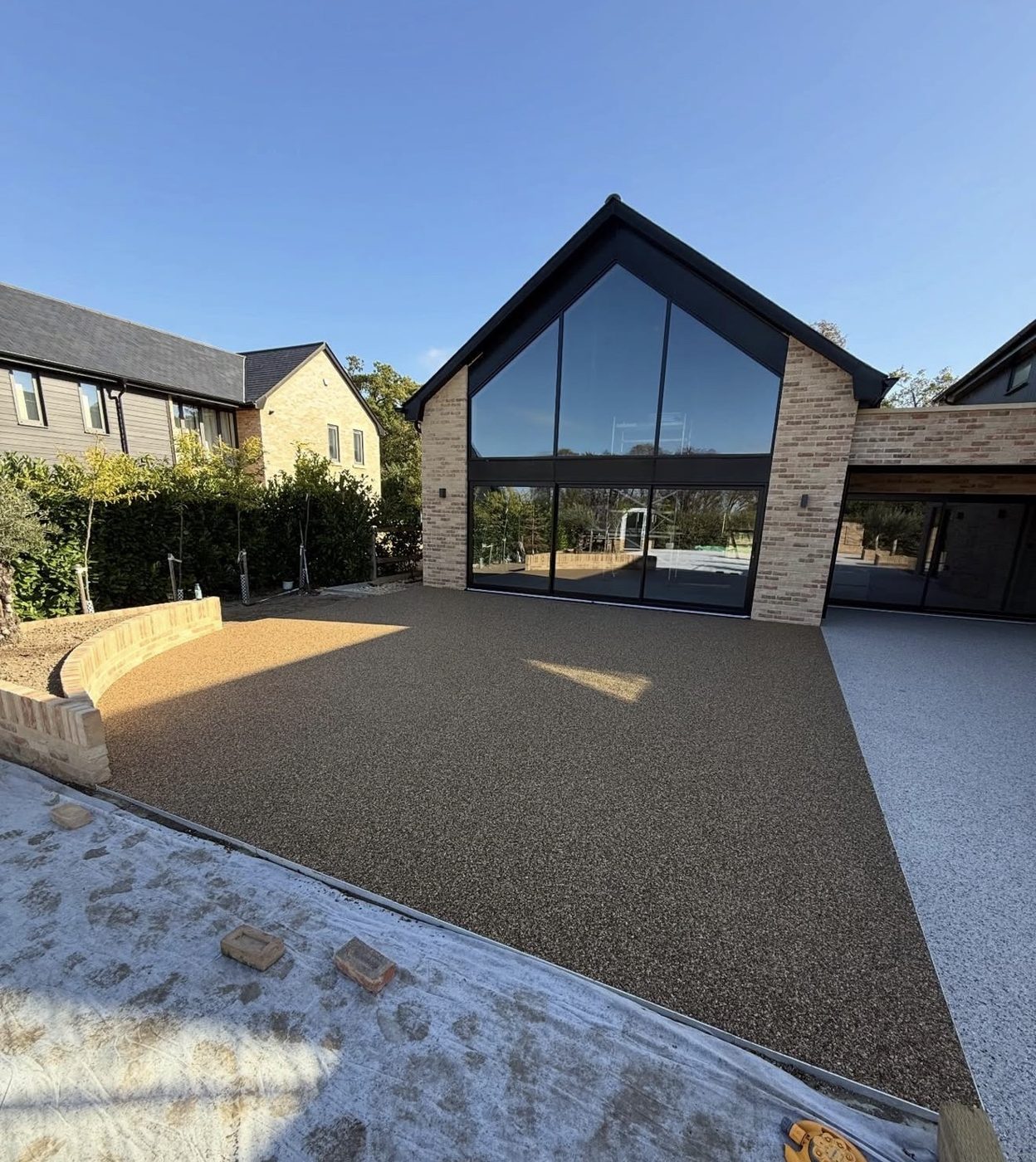 Two-tone resin patio
